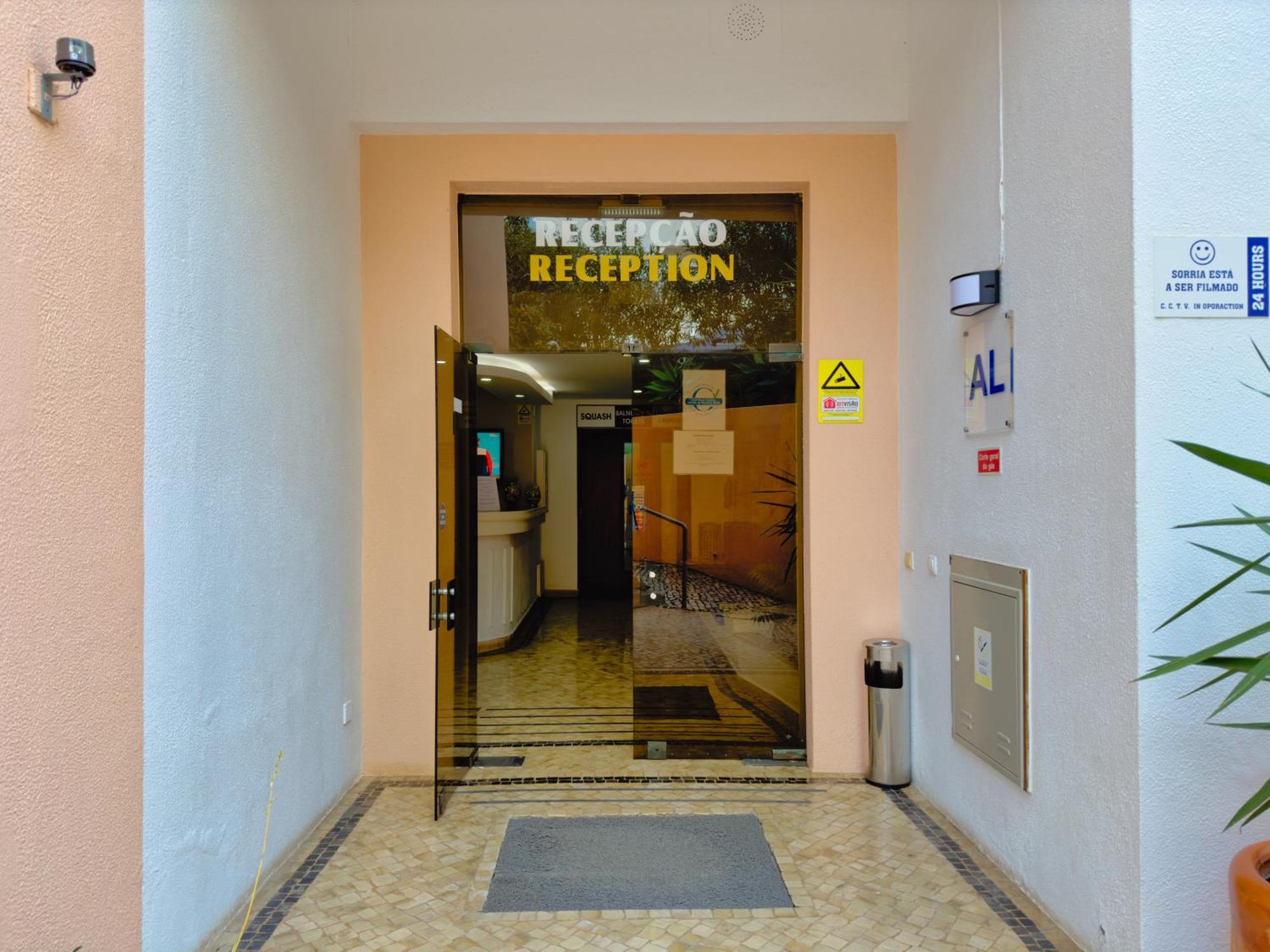 Squash Club Apartamentos Portimão Εξωτερικό φωτογραφία